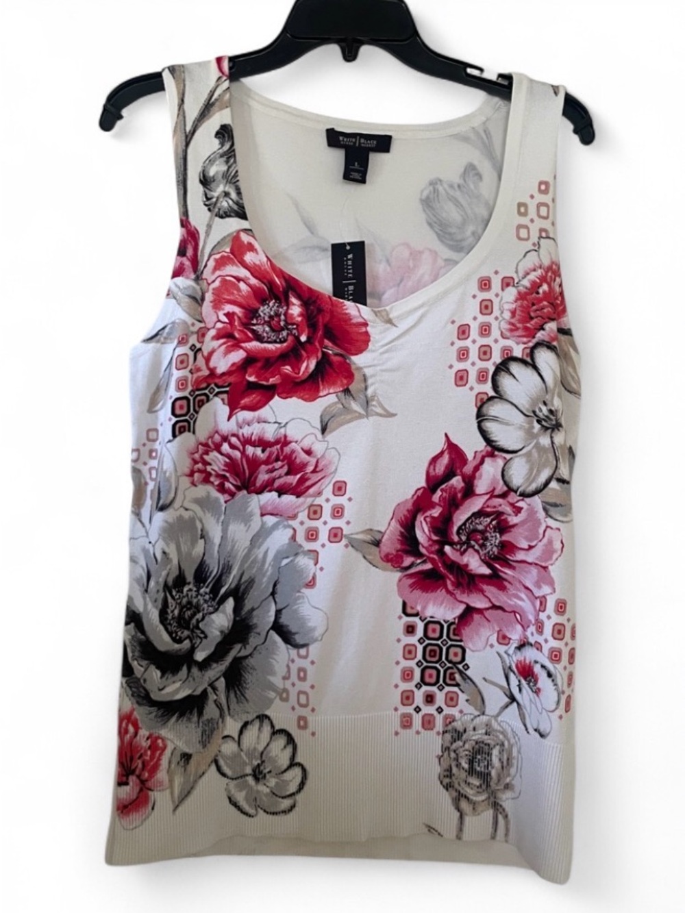 NWT White House Black Market White Floral Tank Top Womens Size Large
